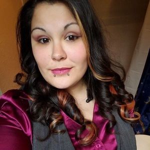 Meet your Posher, Debrarose